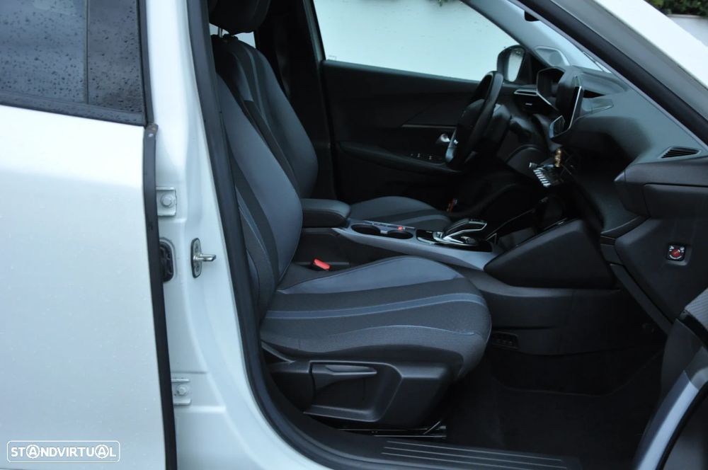 Peugeot e-2008 50 kWh Allure Pack - 24