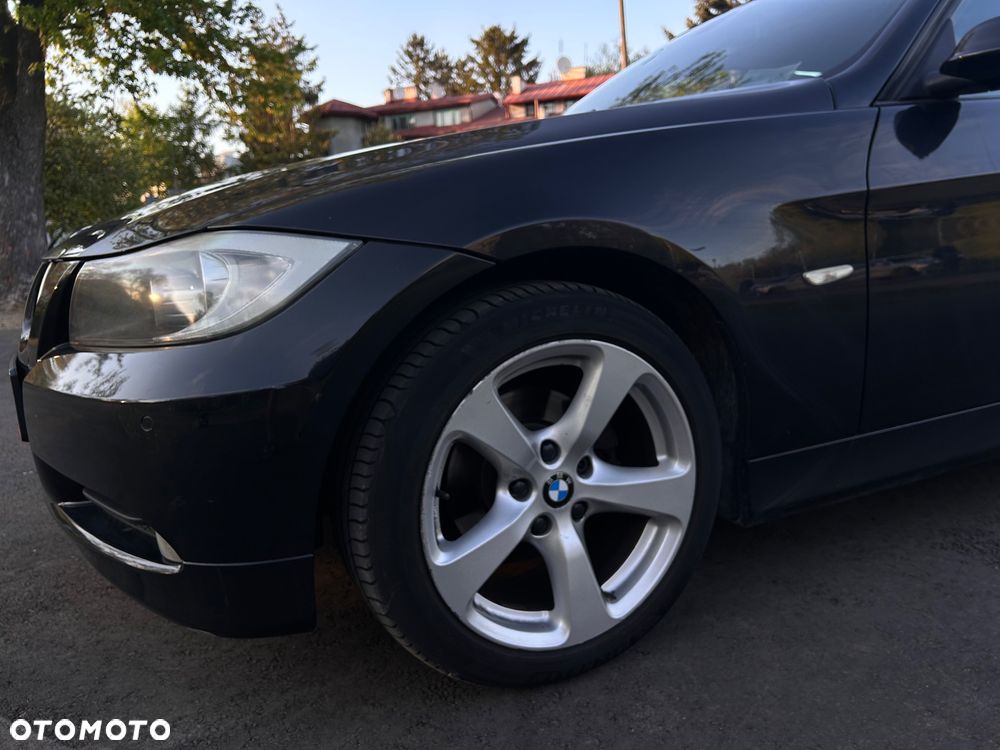 BMW Seria 3 318d - 20