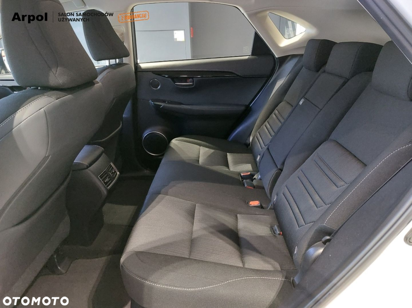 Lexus NX 300h Elegance AWD - 29