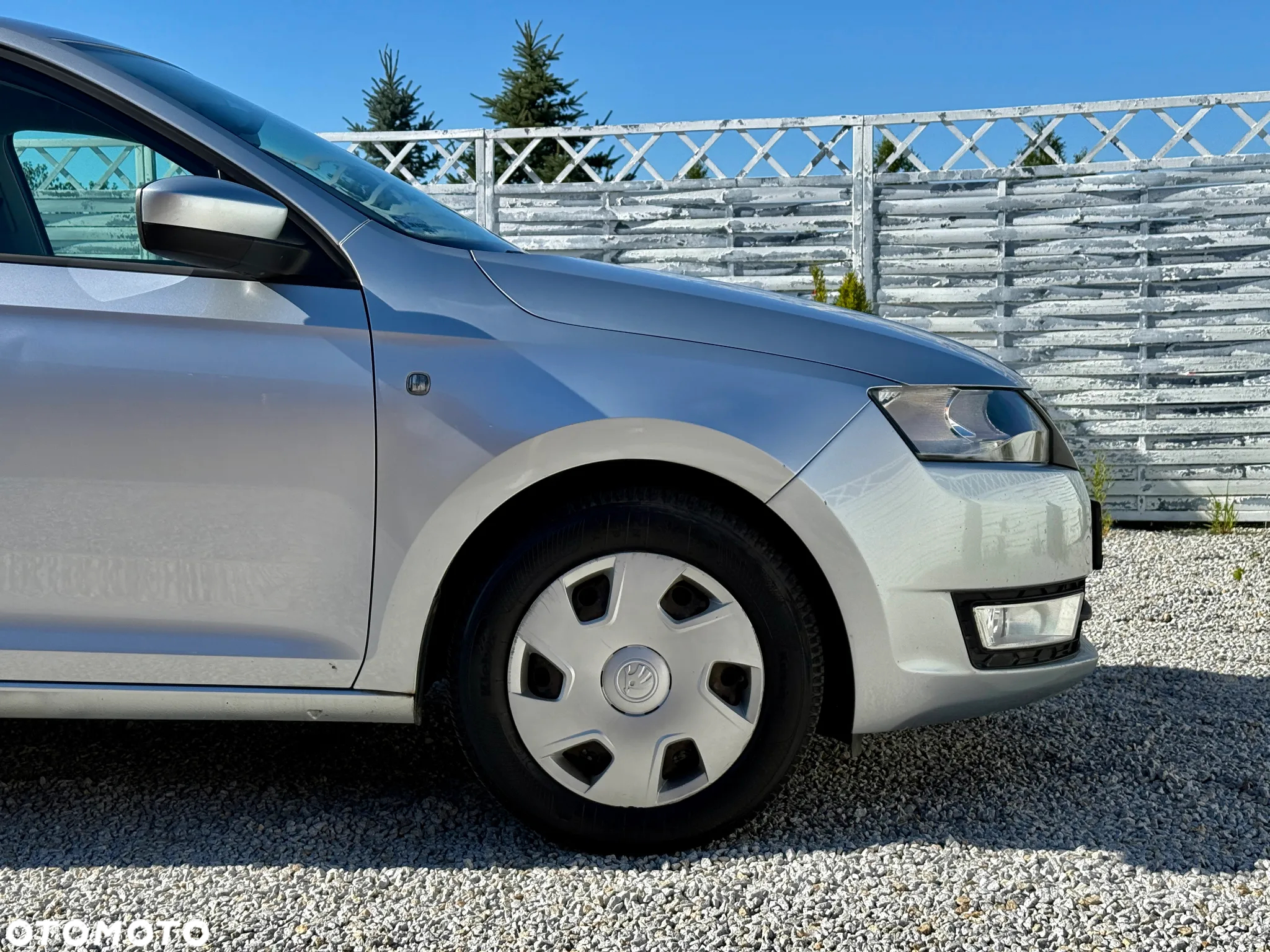 Skoda RAPID 1.2 TSI Edition - 28