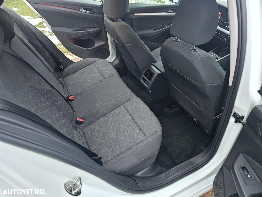 Volkswagen Golf 1.5 eTSI MHEV 150CP DSG Life - 3