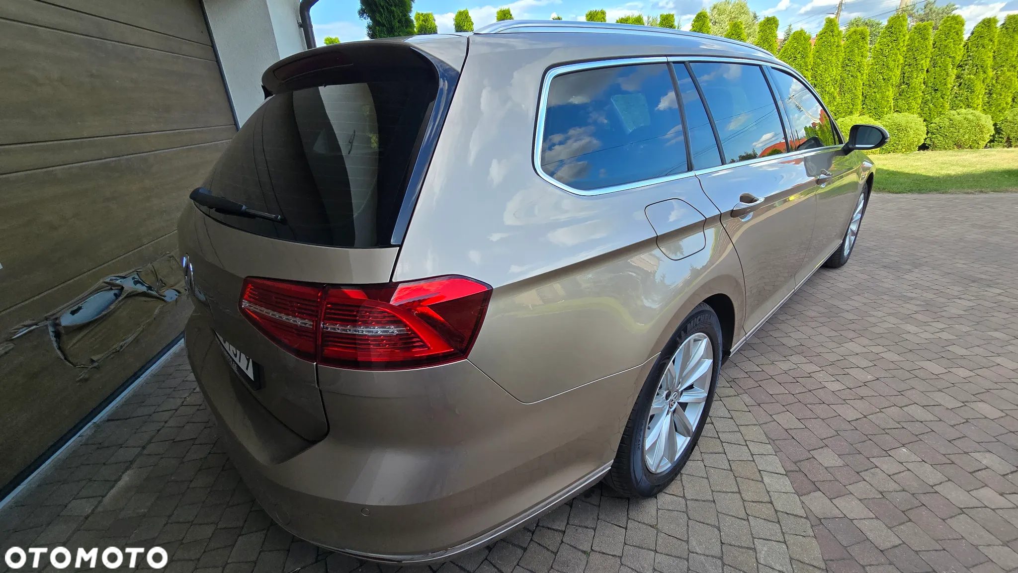 Volkswagen Passat - 18