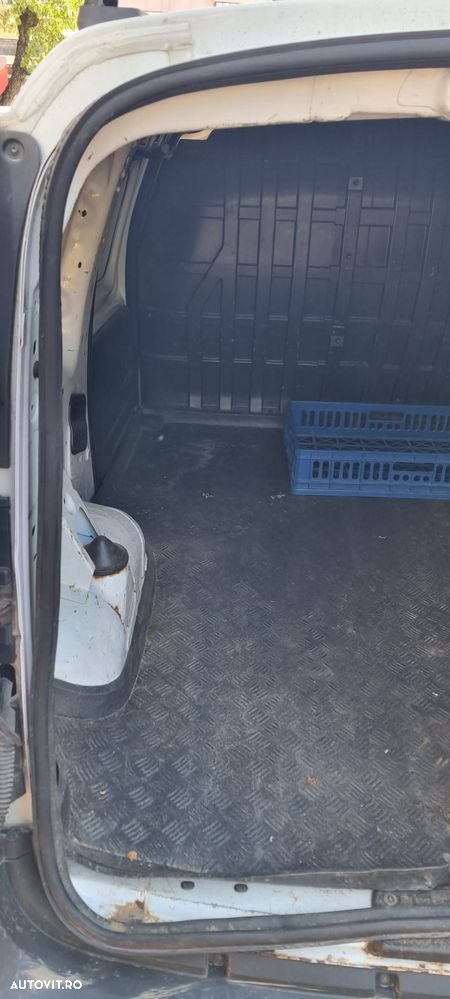 Dacia Logan Van - 8