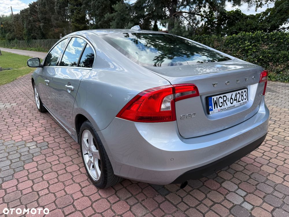 Volvo S60 D3 Momentum - 14