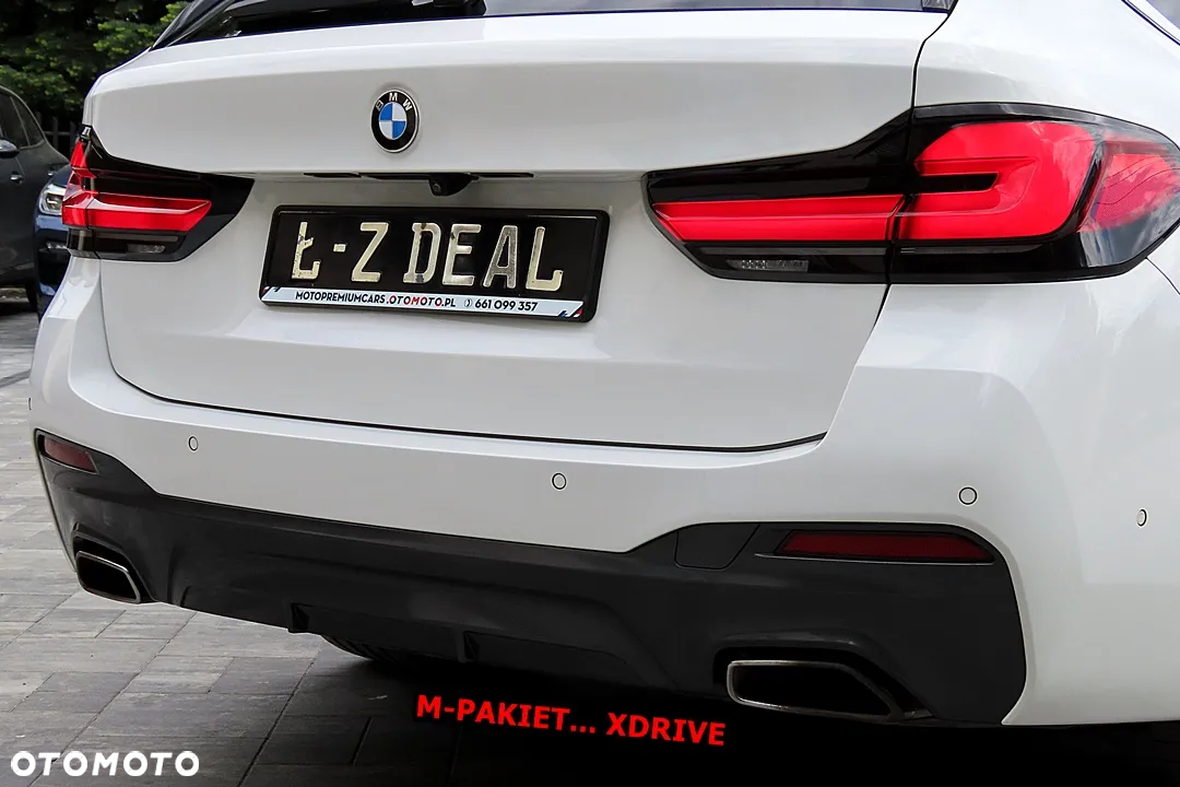 BMW Seria 5 520d xDrive Touring M Sport Edition - 17