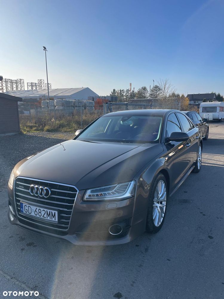 Audi A8 4.2 TDI DPF (clean diesel) quattro tiptronic - 1