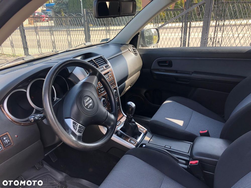 Suzuki Grand Vitara 1.6 - 5