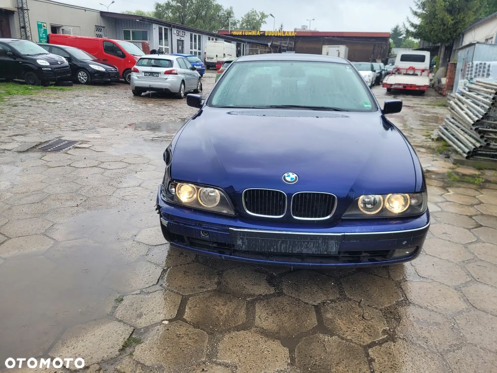 BMW Seria 5 523i - 2