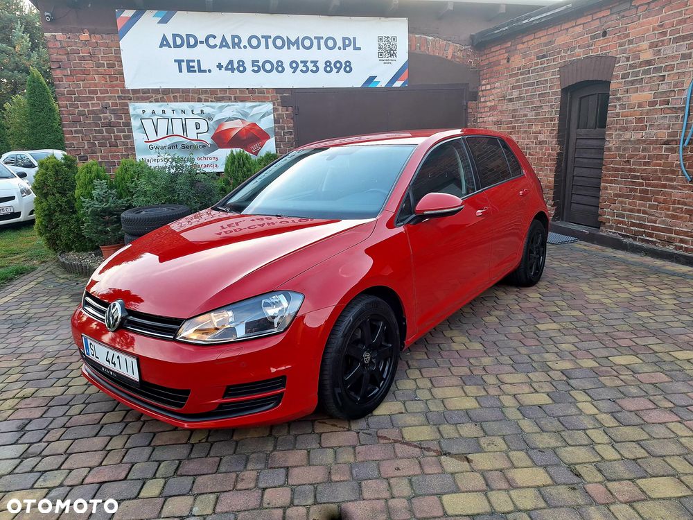 Volkswagen Golf - 1