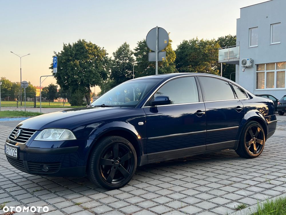 Volkswagen Passat - 11