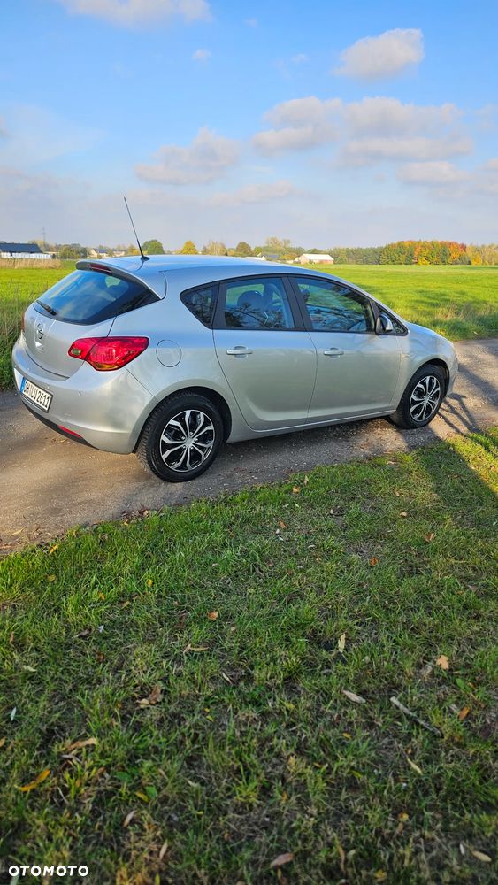 Opel Astra 1.6 Design Edition - 7