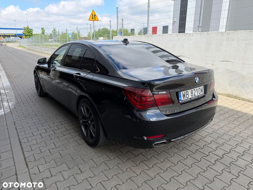 BMW Seria 7 730d Blue Performance - 9