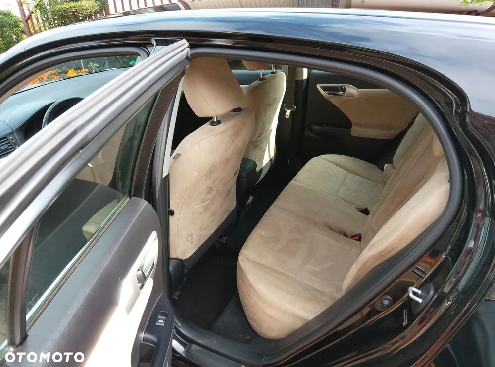 Lexus CT 200h Black - 27