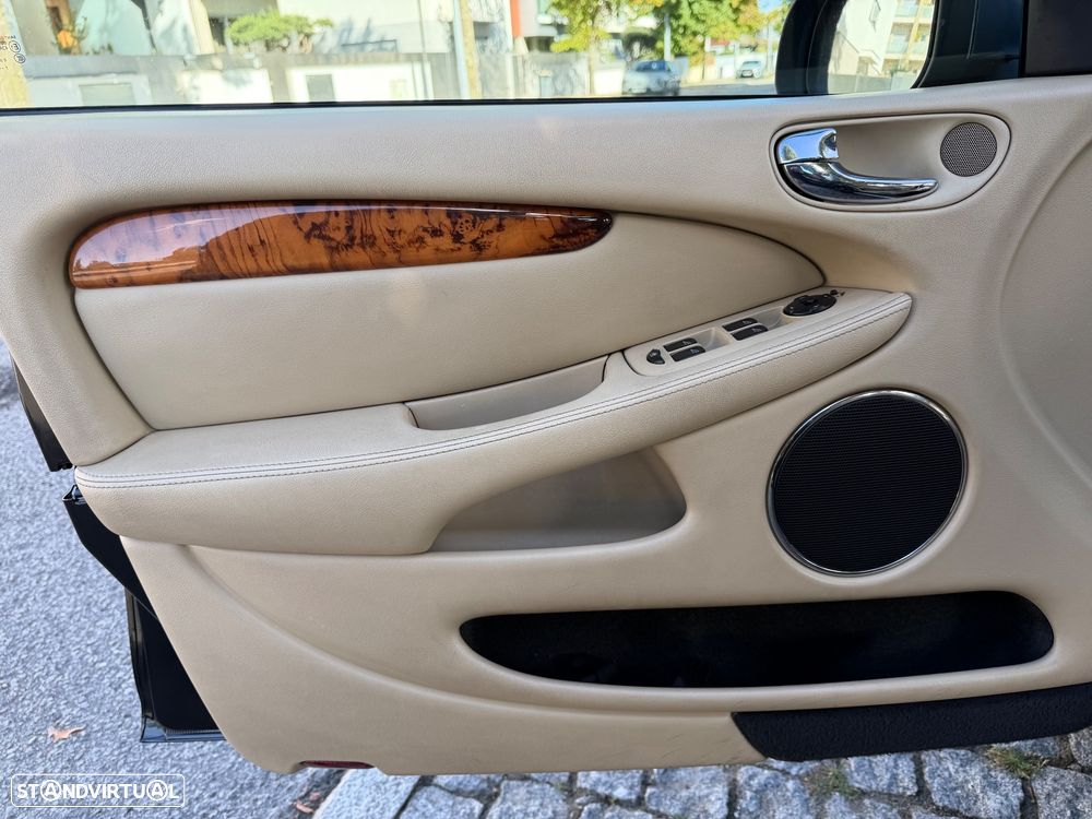 Jaguar X-Type 2.2 D Exclusive Aut. - 20