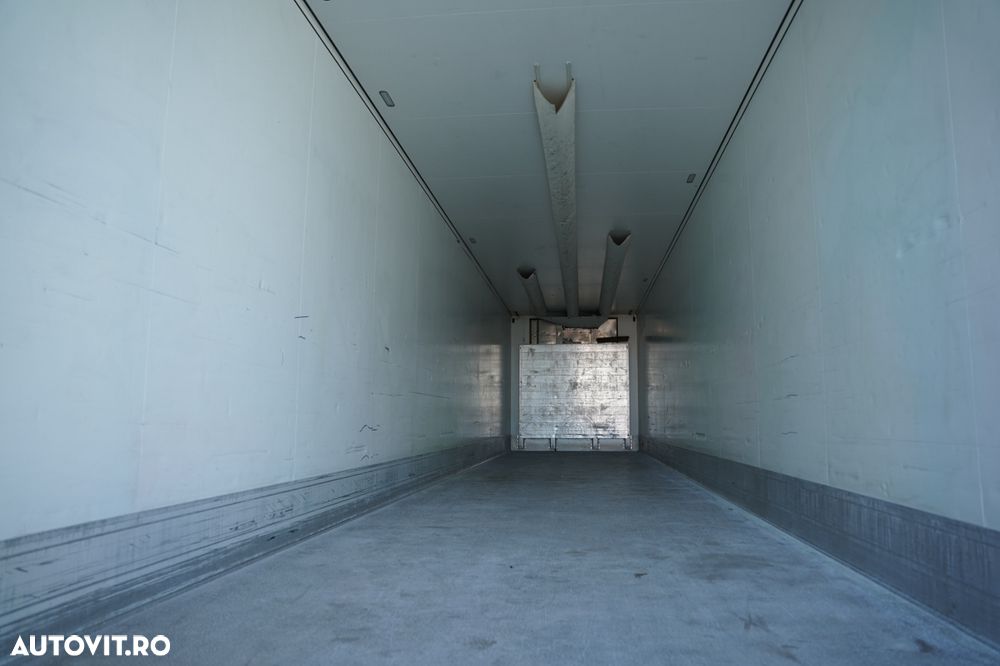 Schmitz Cargobull / CHŁODNIA / THERMO KING SL- 200 E / OŚ PODNOSZONA / KOSZ NA PALETY - 16