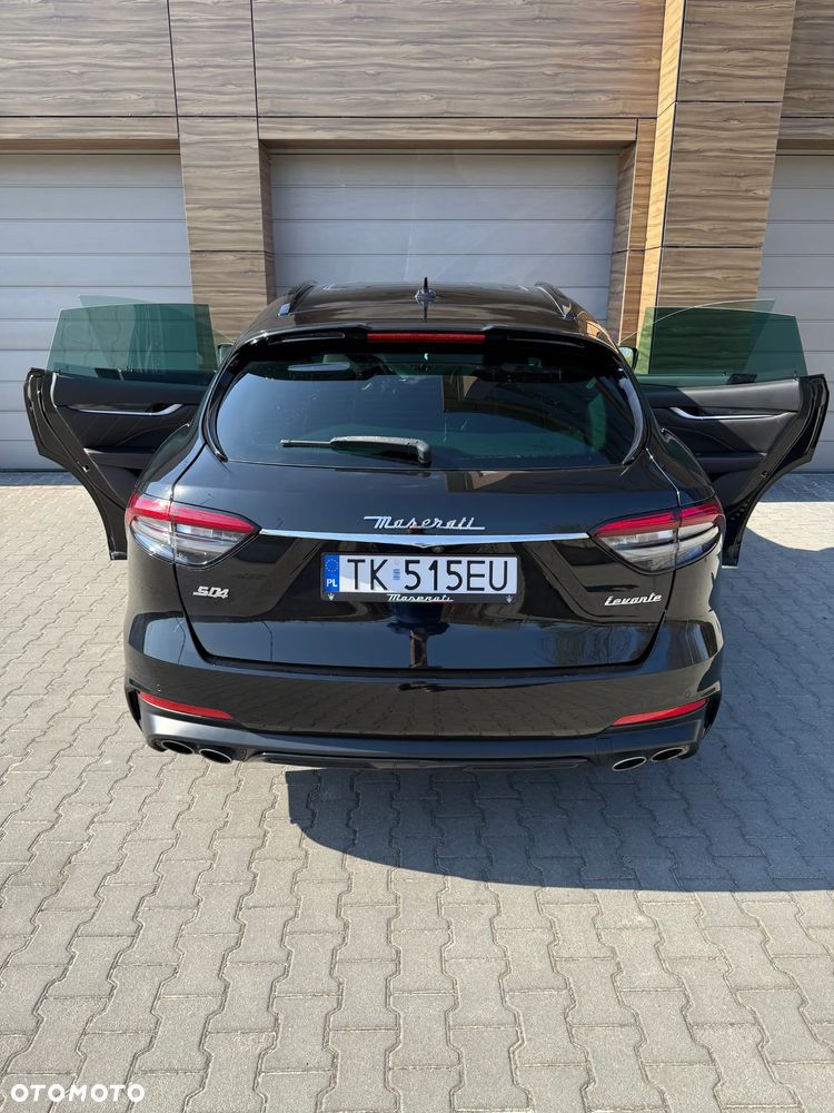Maserati Levante S Q4 GranSport - 12