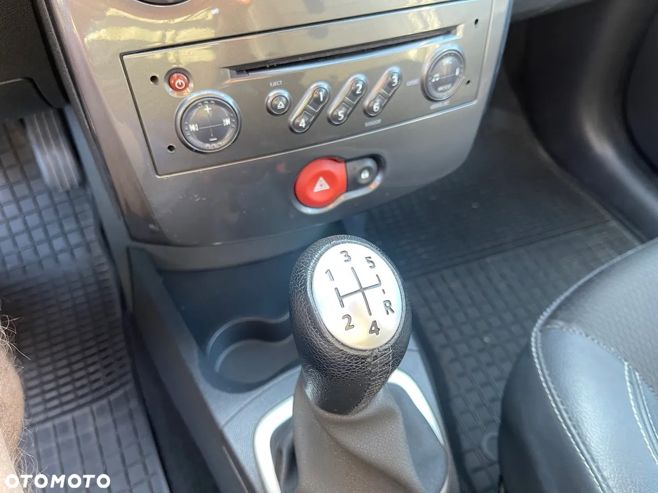 Renault Clio 1.5 dCi Extreme - 30