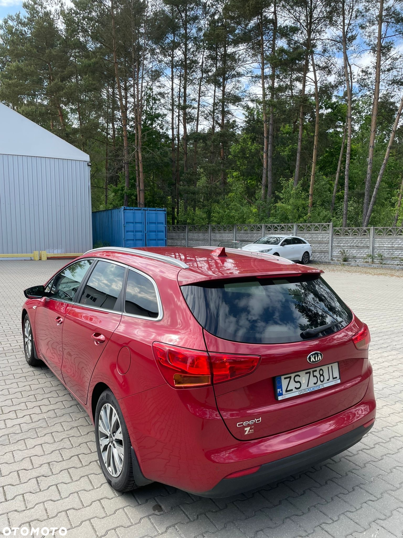 Kia Ceed - 4