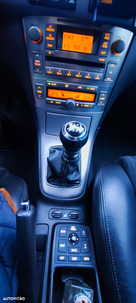 Toyota Avensis 2.2 D-CAT Executive - 13