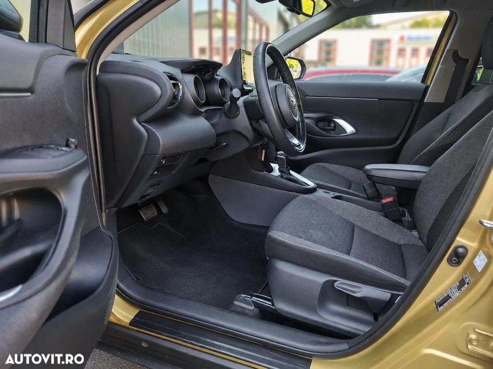Toyota Yaris Cross - 19