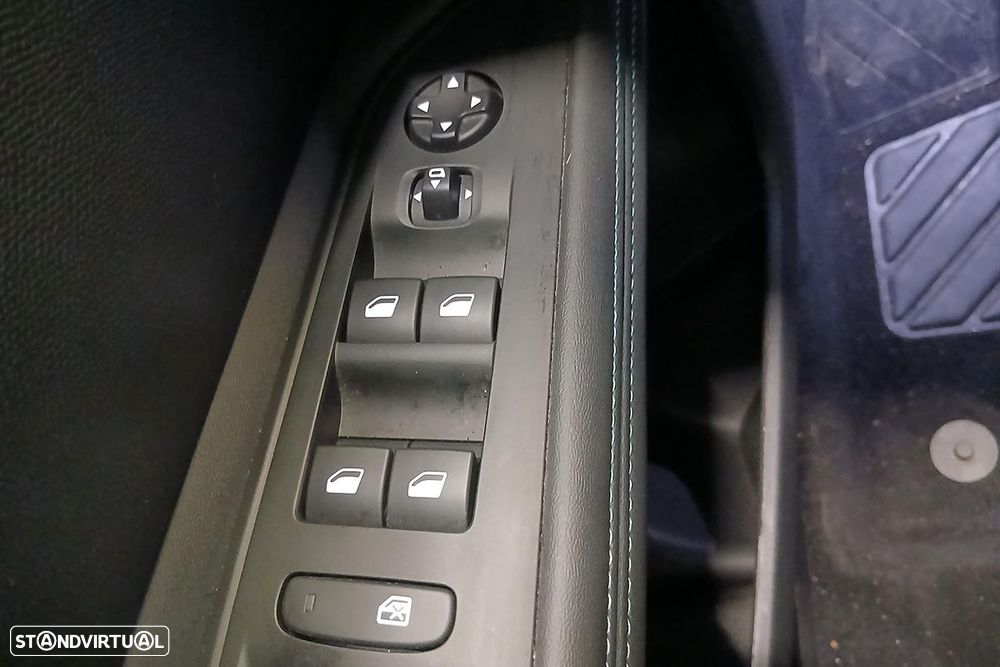 Peugeot 3008 1.2 PureTech Allure Pack - 12