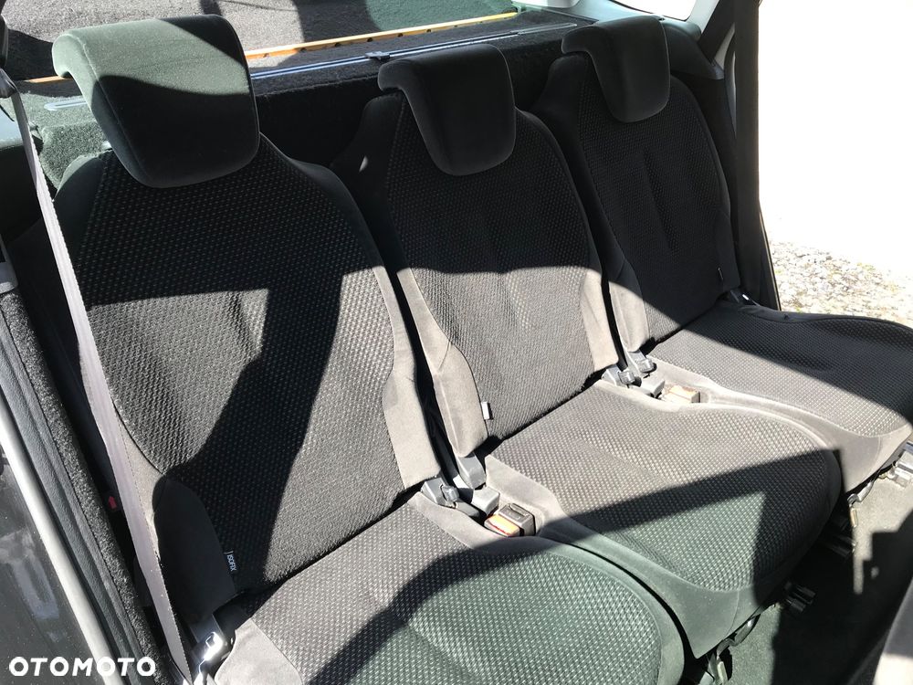 Citroën C4 Picasso 2.0 16V EGS6 Style - 13