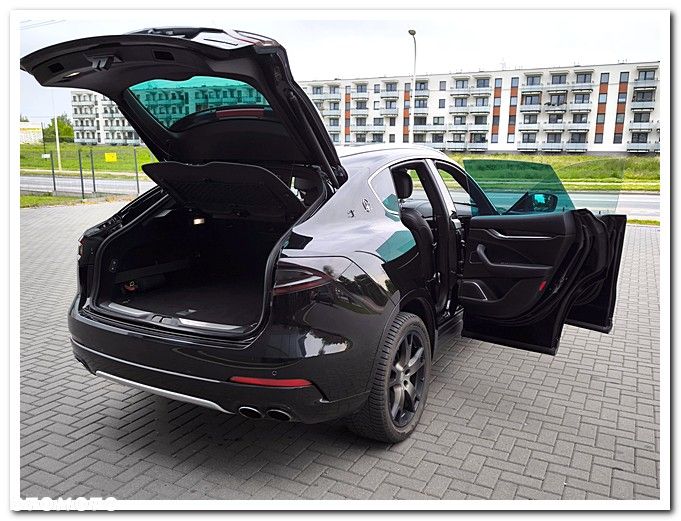 Maserati Levante Q4 Executive - 16