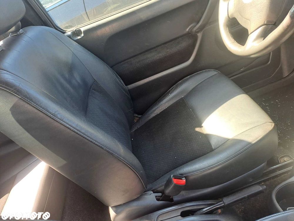 Suzuki JIMNY SUZUKI JIMNY kanapa fotele części