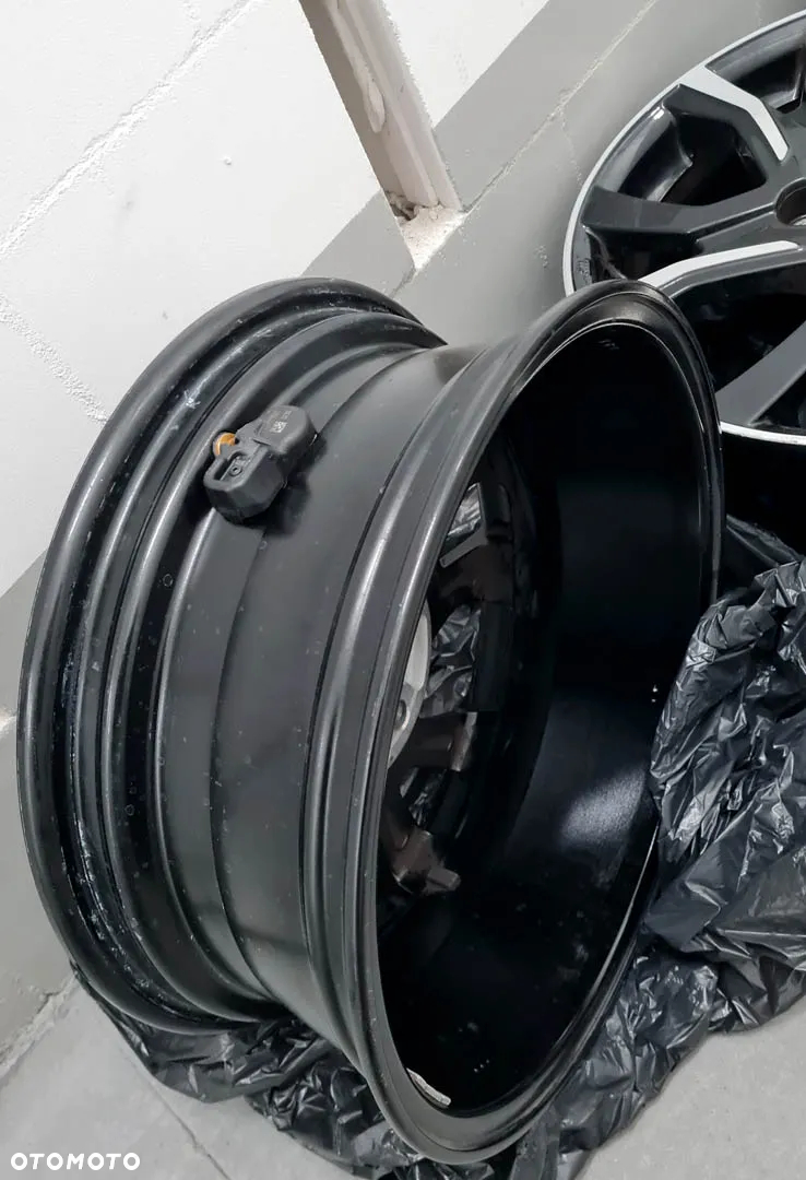 Alufelgi 4 szt. komplet TOYOTA 17" 7" 4x100 - 5