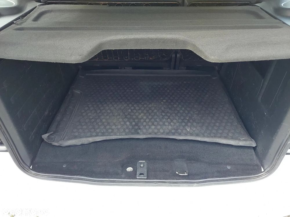 Peugeot Partner 1.6 VTi Active - 16