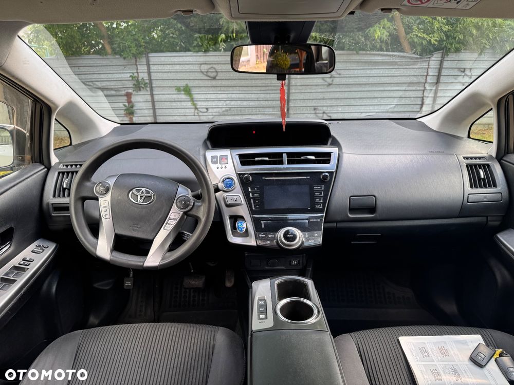 Toyota Prius+ - 13