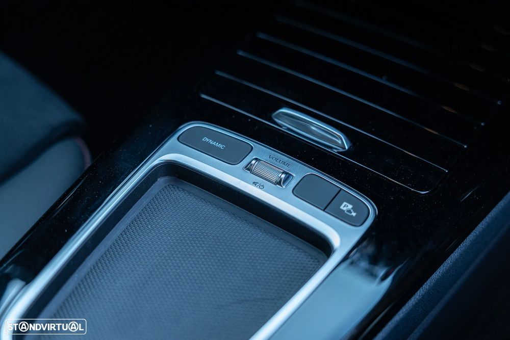 Mercedes-Benz A 200 Limousine 7G-DCT AMG Line - 30