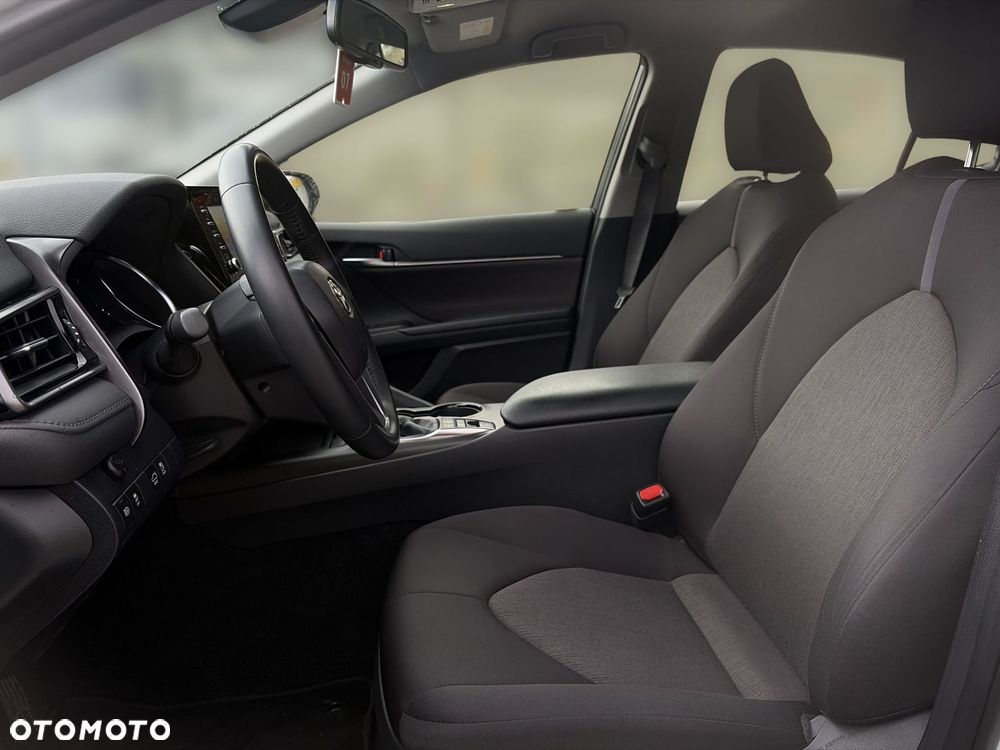 Toyota Camry 2.5 Hybrid Comfort CVT - 16