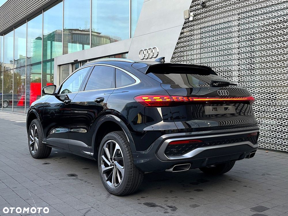 Audi Q5 Sportback - 3