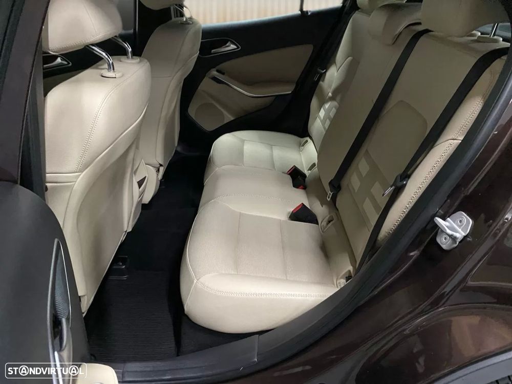 Mercedes-Benz GLA 180 (CDI) d Urban - 18