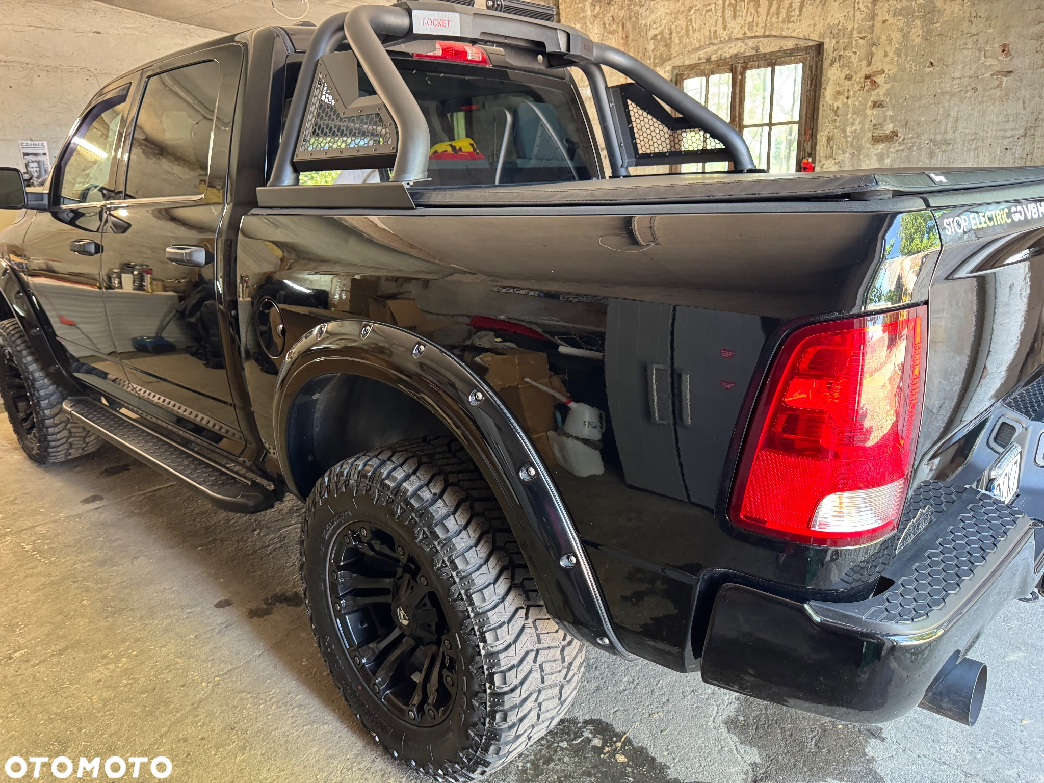 Dodge RAM 1500 5.7 4x4 - 3