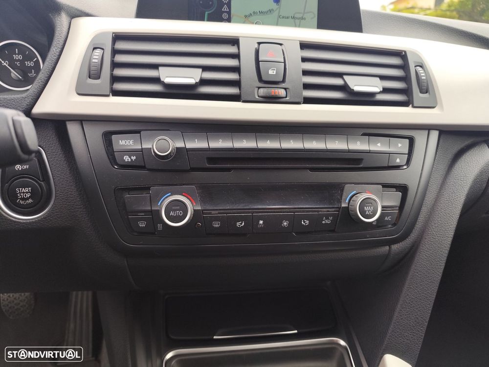 BMW 320 d DPF Touring - 24