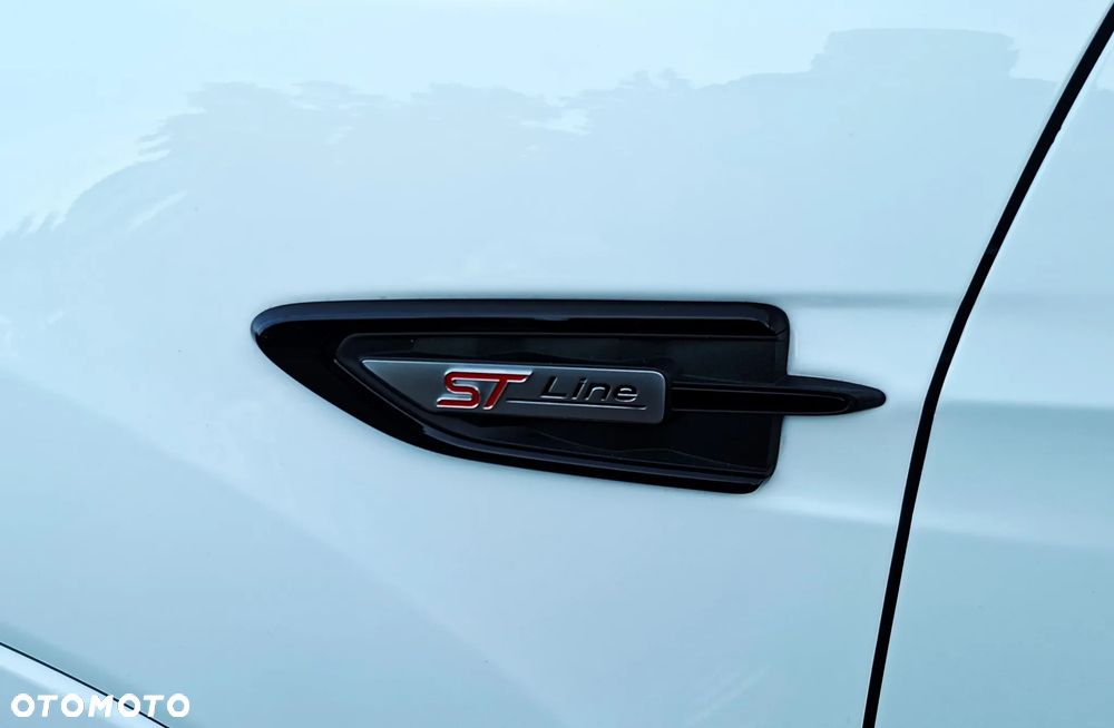 Ford Kuga 2.0 TDCi 2x4 ST-Line - 37