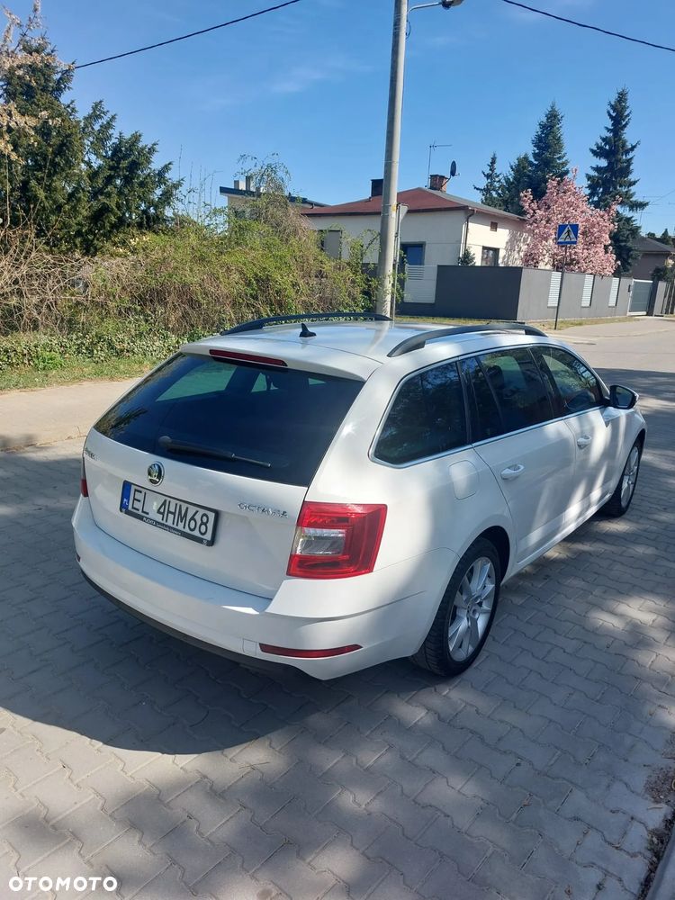Skoda Octavia 2.0 TDI Style DSG - 10