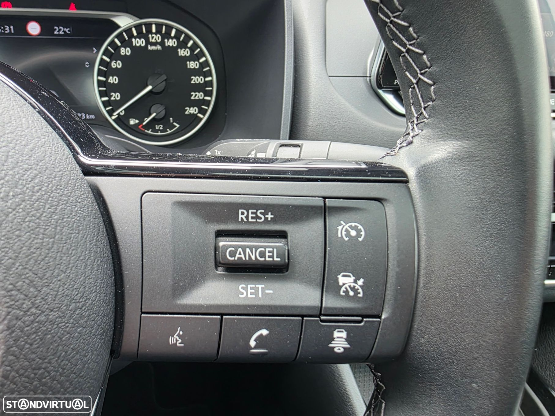 Nissan Qashqai 1.3 DIG-T Acenta LED+R - 17