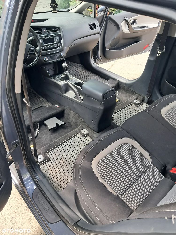 Kia Ceed 1.6 CRDi Business Line - 7