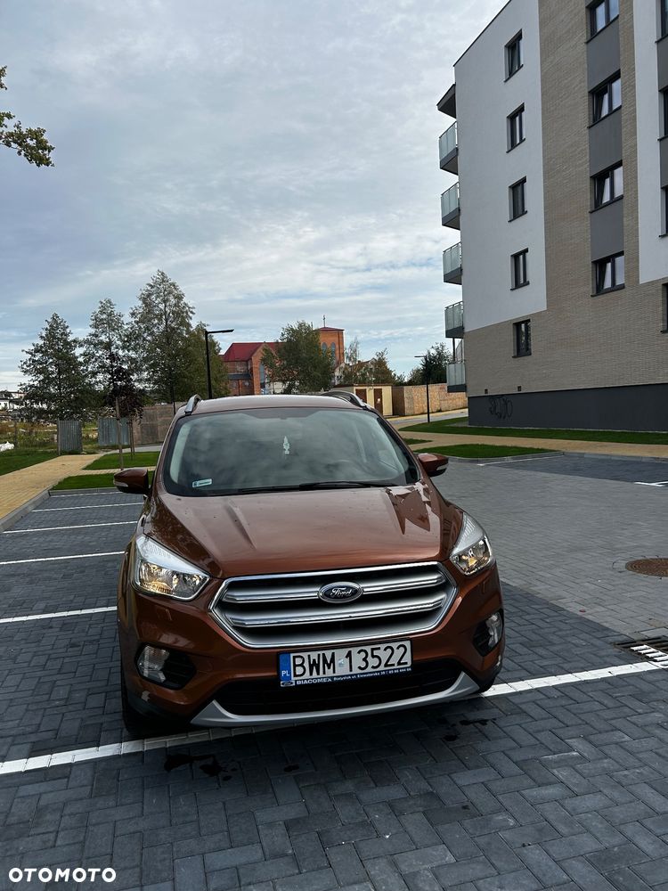 Ford Kuga - 1