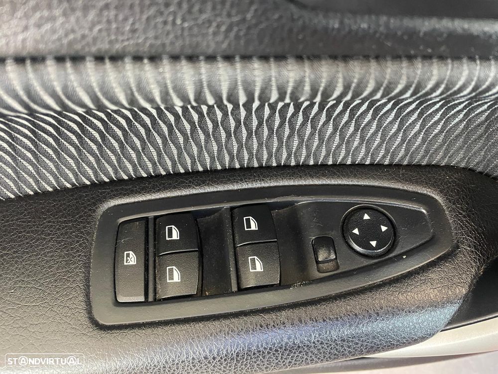 BMW 116 d EfficientDynamics Edition Sport Line - 21