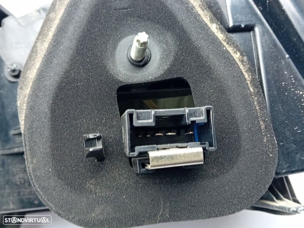 Farolim esquerdo PEUGEOT 208 II - 4