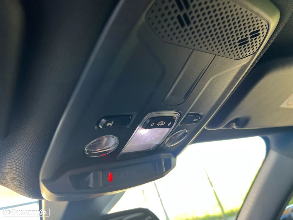 Peugeot 2008 PureTech 130 EAT8 Allure - 36