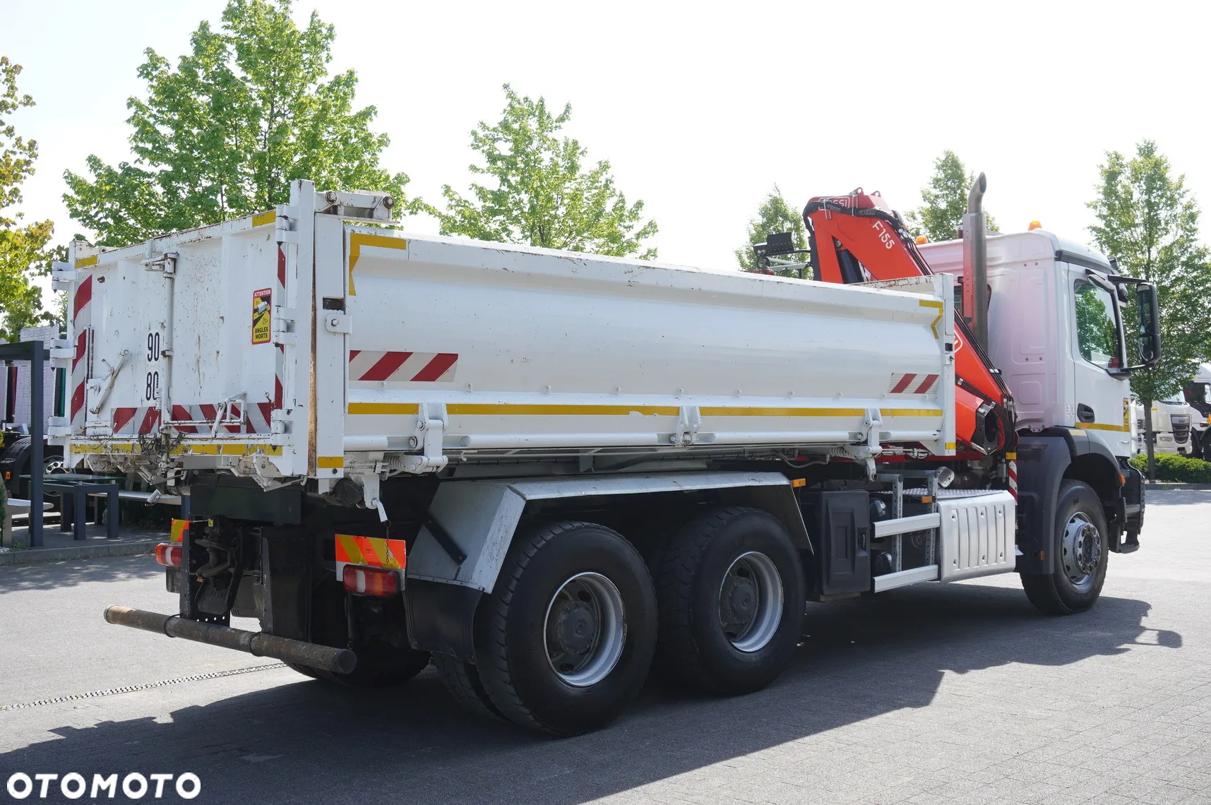 Mercedes-Benz Arocs 2636 / Fassi F155A.0.22 6t / 120 tys. km / Wywrotka 3-stronna / 2 x hydroburta - 8