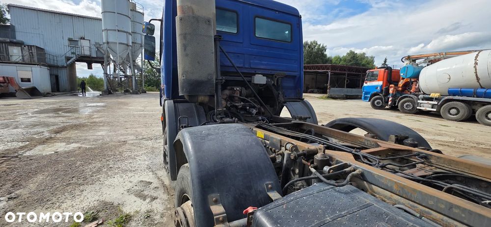 Mercedes-Benz 4141 - 12