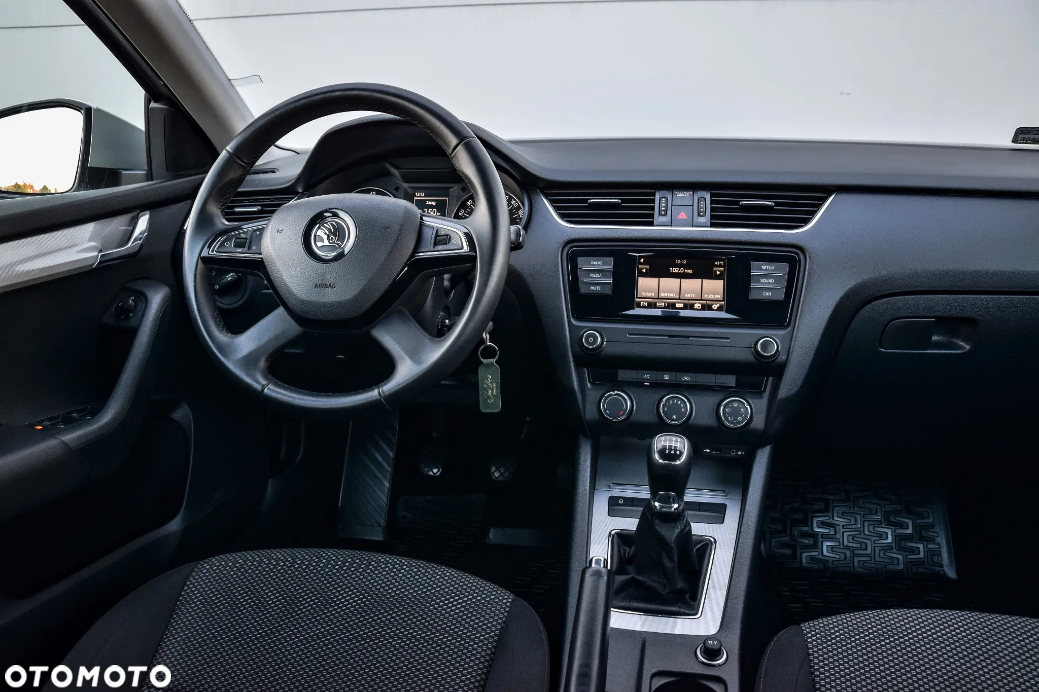 Skoda Octavia 1.4 TSI Ambition - 28