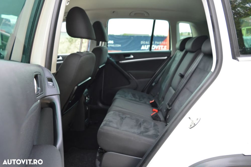 Volkswagen Tiguan - 28