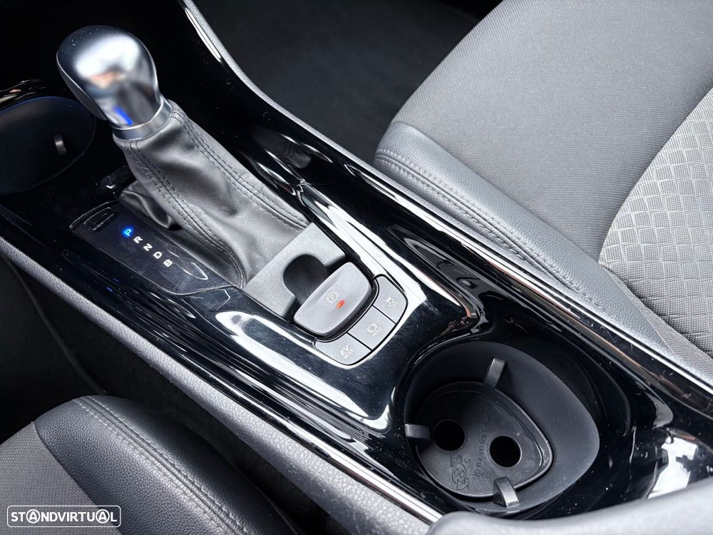 Toyota C-HR 1.8 Hybrid Square Collection - 48